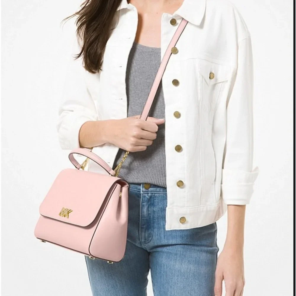 Michael Kors disclaimer color